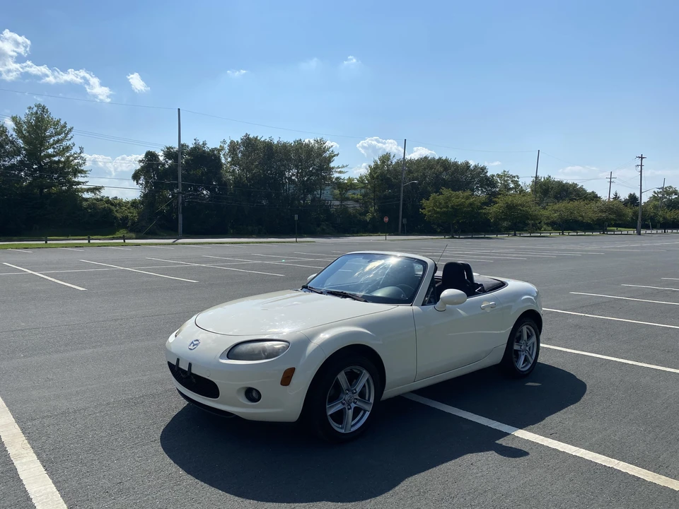 2006 Mazda NC MX-5 Miata - Image 7 of 31