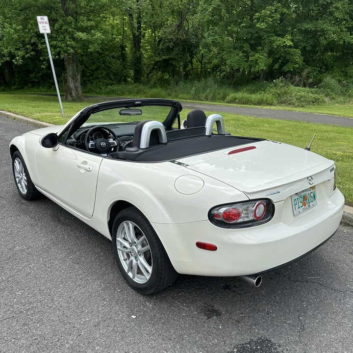 2006 Mazda NC MX-5 Miata - Image 7 of 12