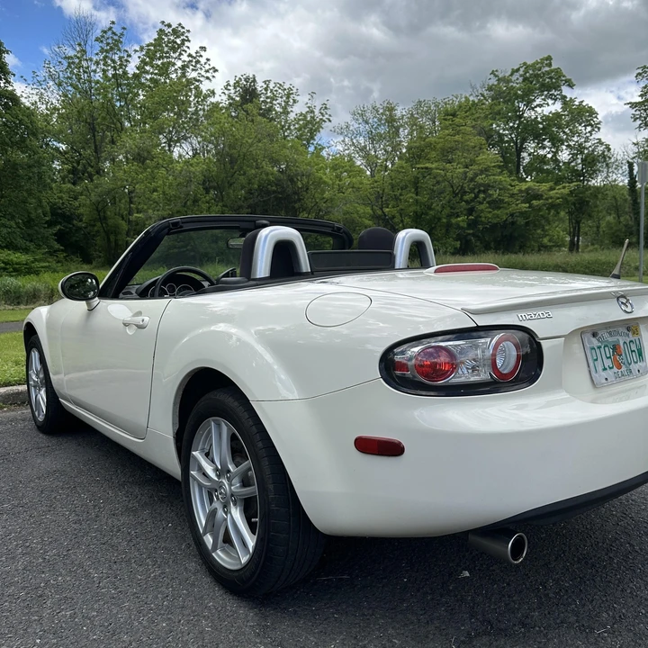 2006 Mazda NC MX-5 Miata - Image 6 of 12