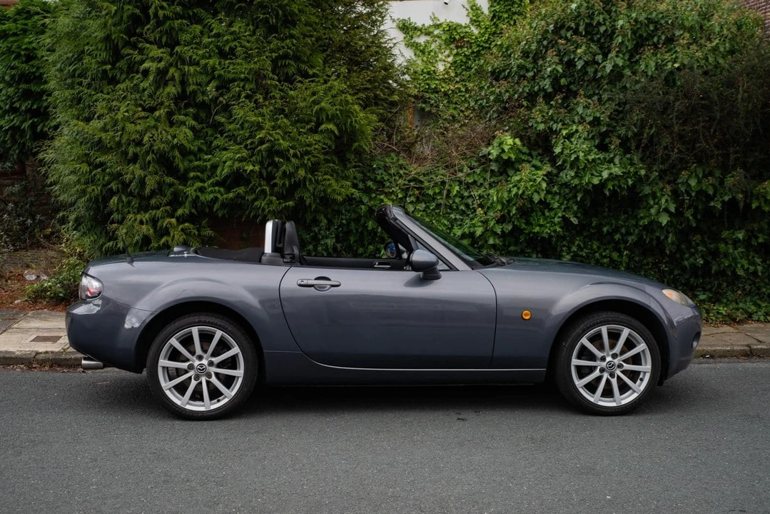 2006 Mazda NC MX-5 Miata - Image 5 of 30