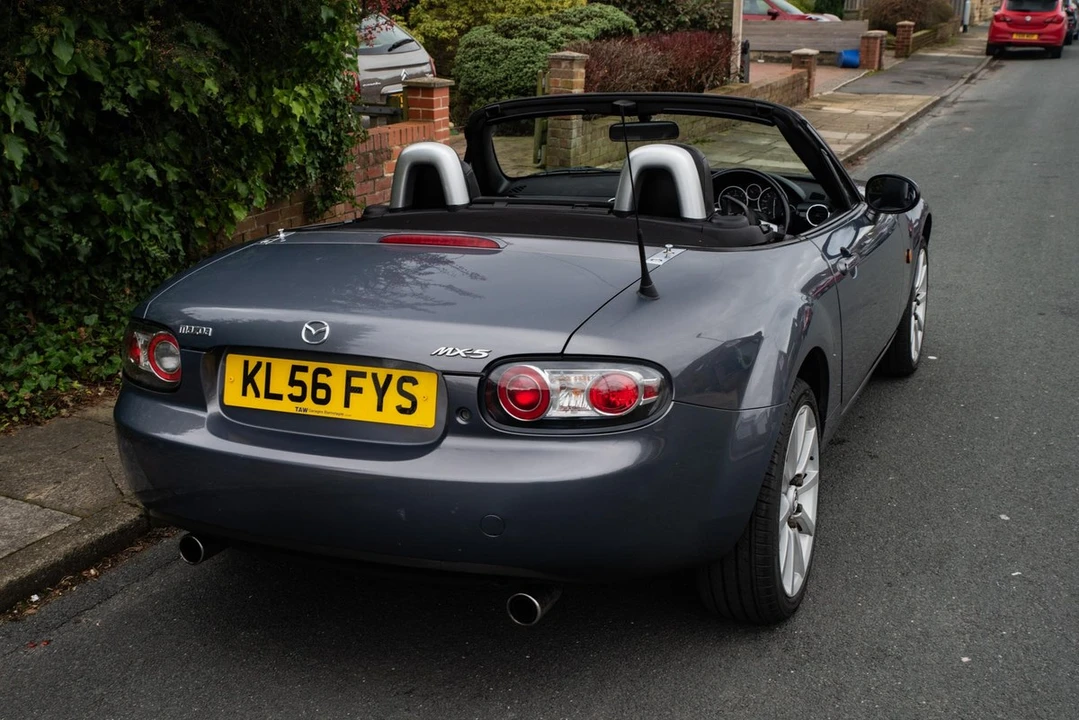 2006 Mazda NC MX-5 Miata - Image 10 of 30