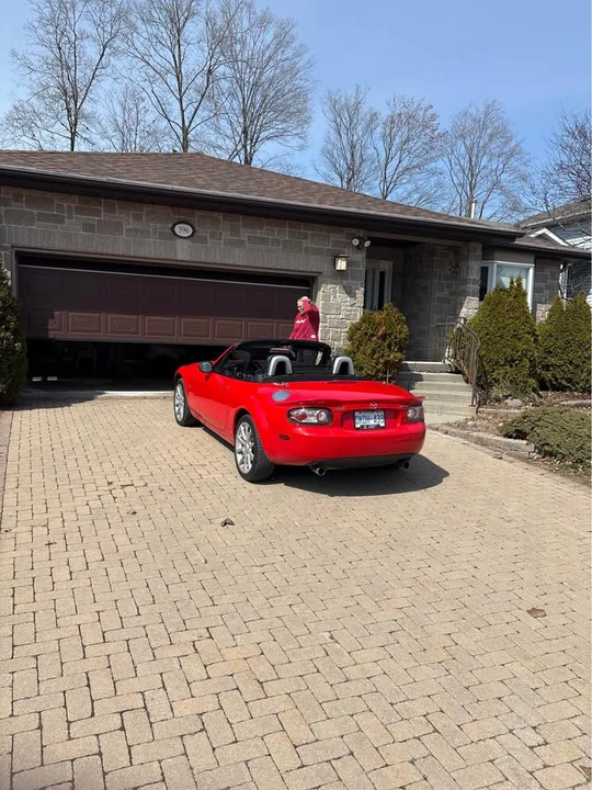 2006 Mazda NC MX-5 Miata - Image 2 of 10