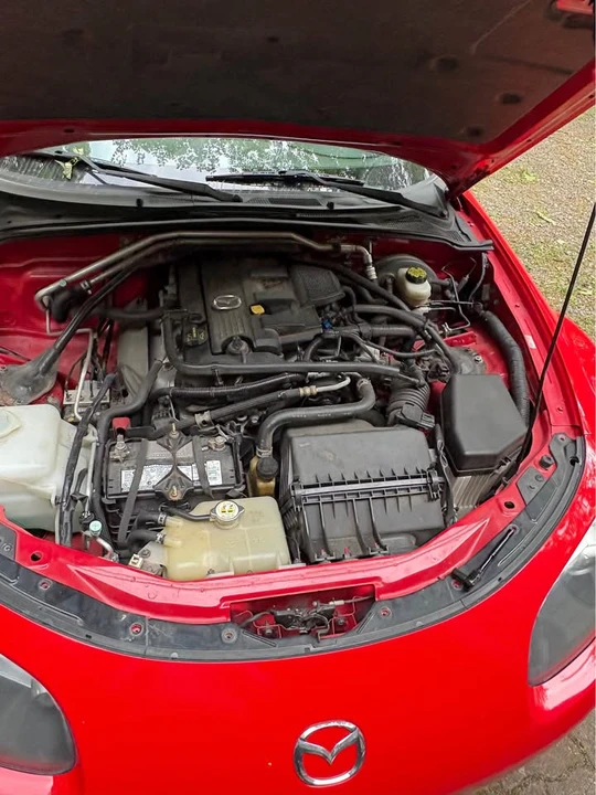 2006 Mazda NC MX-5 Miata - Image 5 of 10