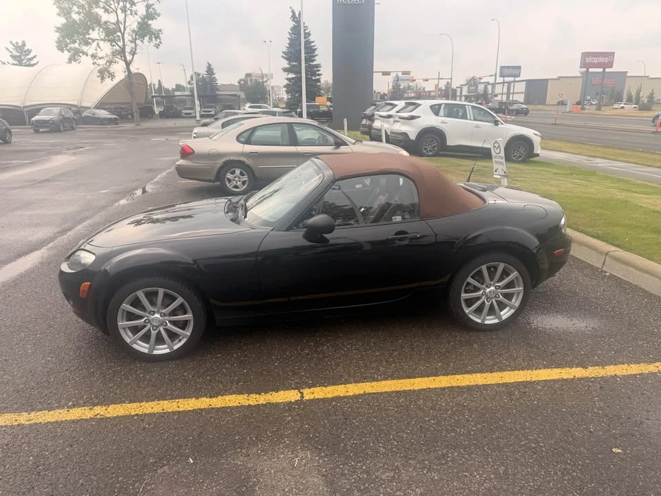 2006 Mazda NC MX-5 Miata - Image 2 of 15