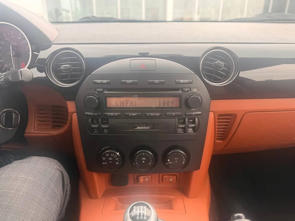 2006 Mazda NC MX-5 Miata - Image 12 of 15