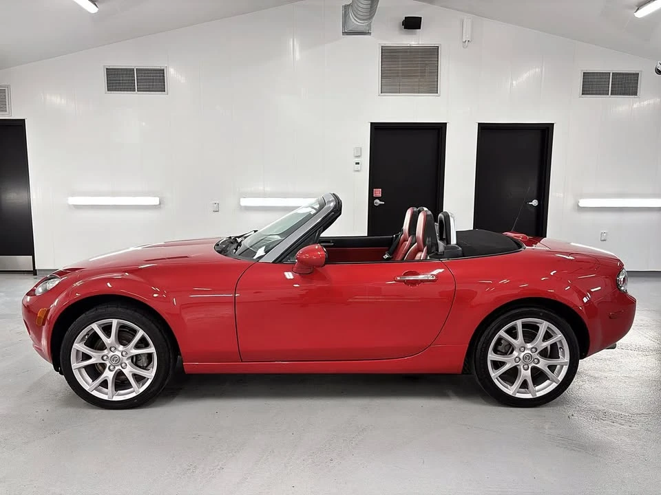 2006 Mazda NC MX-5 Miata - Image 2 of 19
