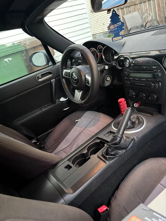 2006 Mazda NC MX-5 Miata - Image 5 of 5