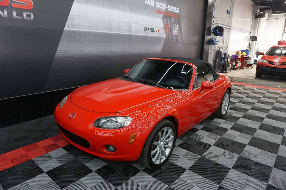 2006 Mazda NC MX-5 Miata - Image 4 of 20