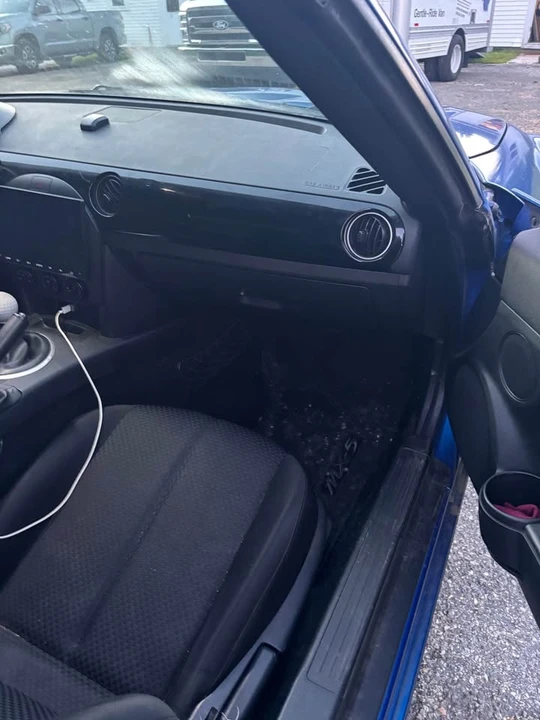 2006 Mazda NC MX-5 Miata - Image 5 of 7