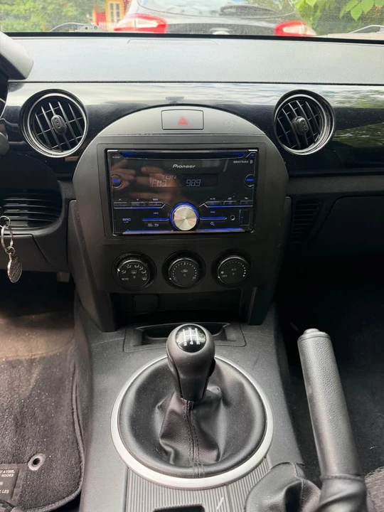 2006 Mazda NC MX-5 Miata - Image 9 of 10