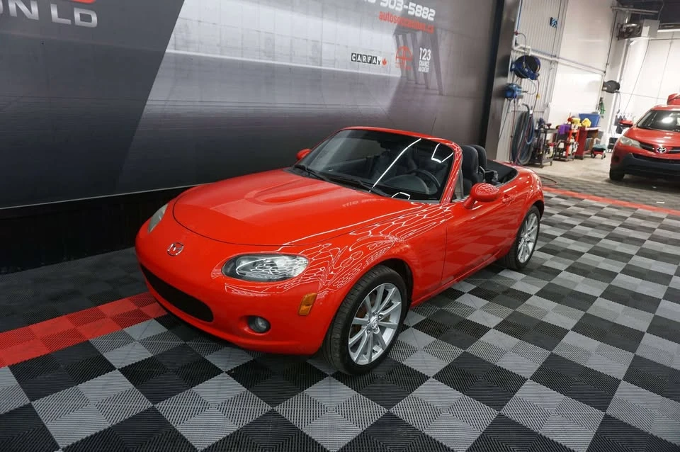 2006 Mazda NC MX-5 Miata - Image 3 of 20