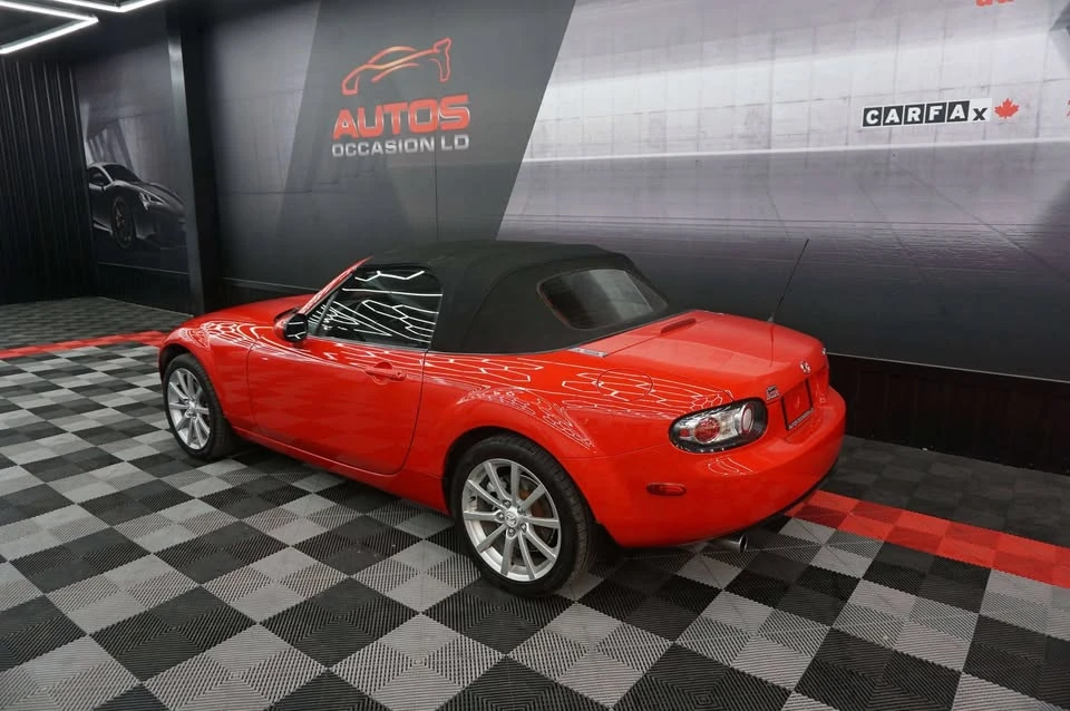 2006 Mazda NC MX-5 Miata - Image 8 of 20