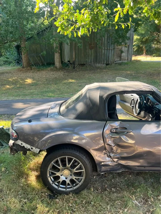 2006 Mazda NC MX-5 Miata - Image 6 of 10