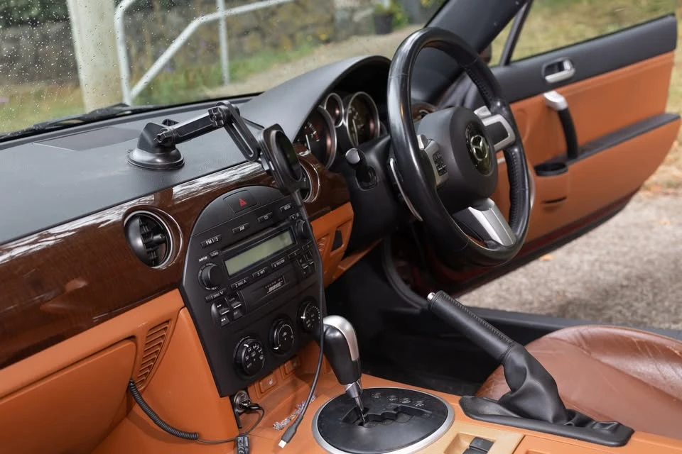 2006 Mazda NC MX-5 Miata - Image 11 of 17