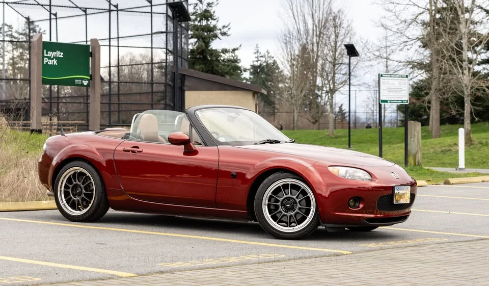 2006 Mazda NC MX-5 Miata - Image 16 of 17