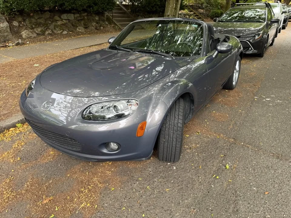 2006 Mazda NC MX-5 Miata - Image 2 of 20