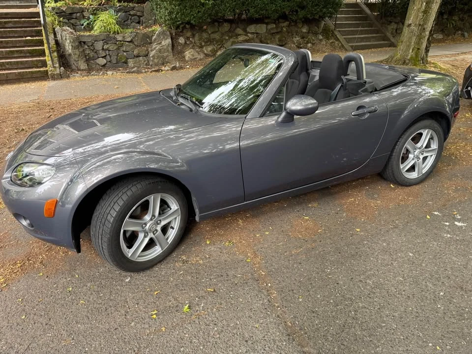 2006 Mazda NC MX-5 Miata - Image 3 of 19