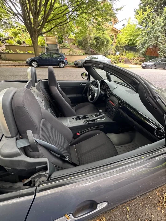 2006 Mazda NC MX-5 Miata - Image 5 of 19