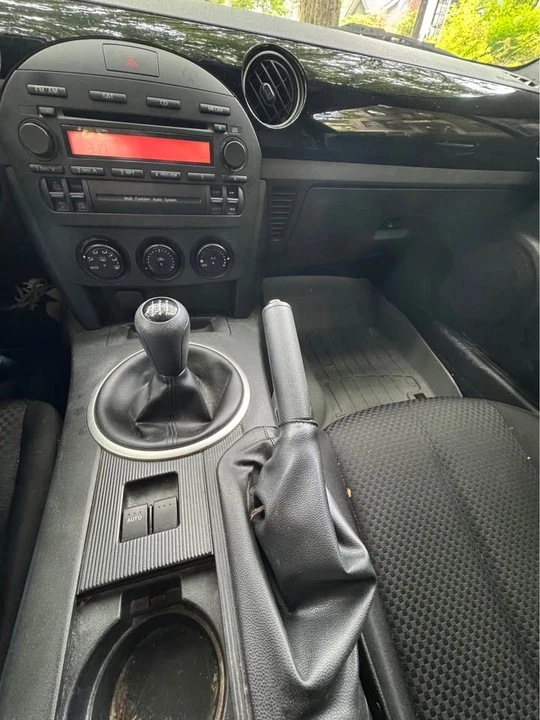 2006 Mazda NC MX-5 Miata - Image 11 of 20