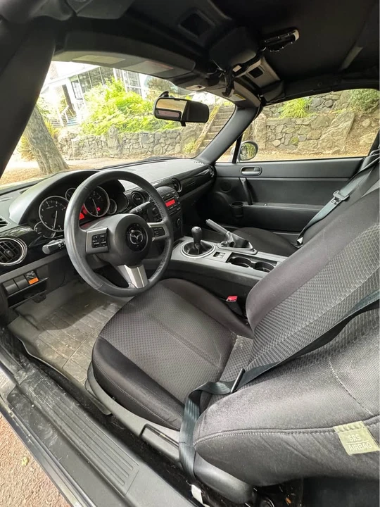 2006 Mazda NC MX-5 Miata - Image 11 of 19