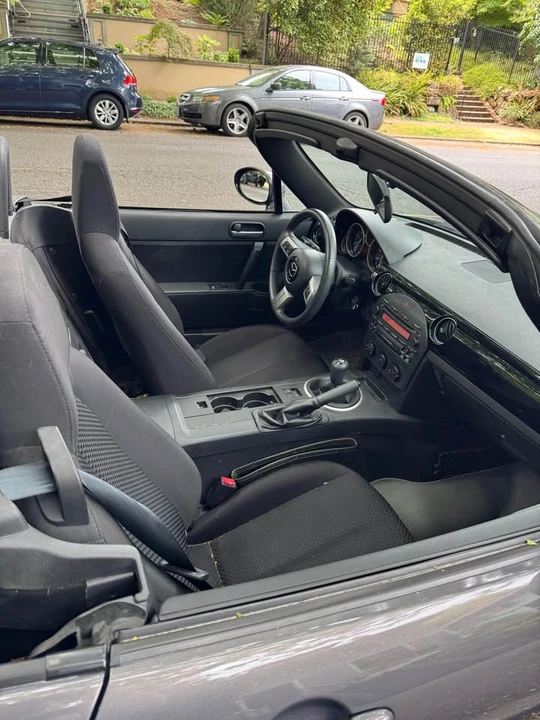 2006 Mazda NC MX-5 Miata - Image 5 of 20