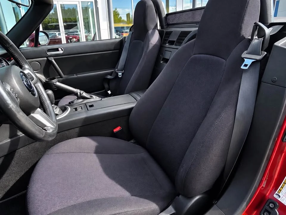2006 Mazda NC MX-5 Miata - Image 12 of 15