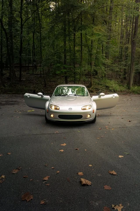 2006 Mazda NC MX-5 Miata - Image 5 of 16