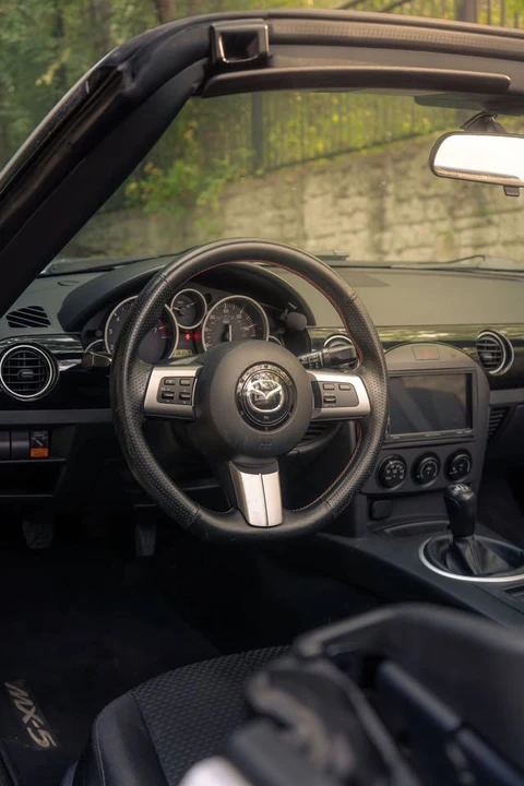 2006 Mazda NC MX-5 Miata - Image 11 of 16