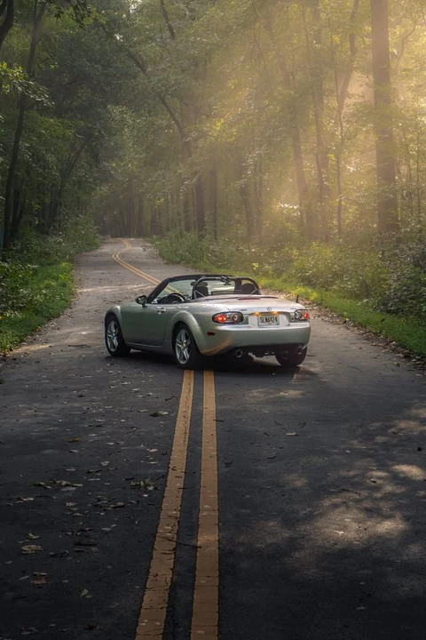 2006 Mazda NC MX-5 Miata - Image 2 of 16