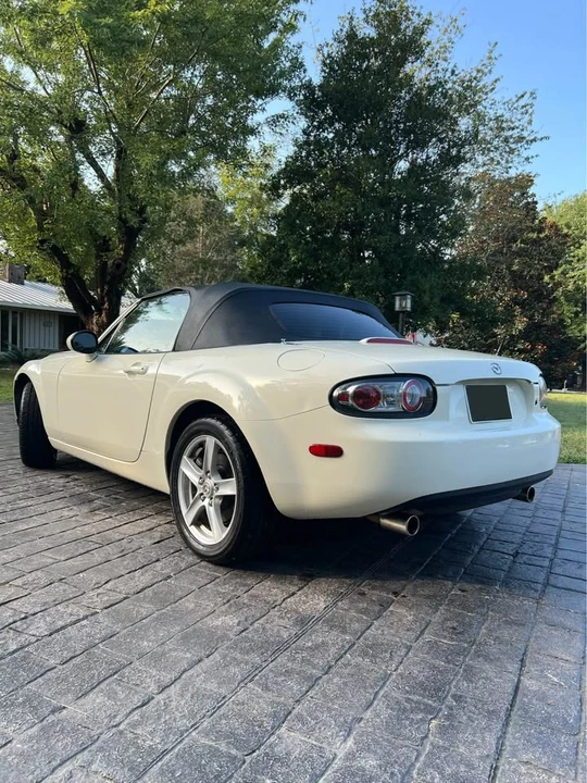 2006 Mazda NC MX-5 Miata - Image 3 of 11