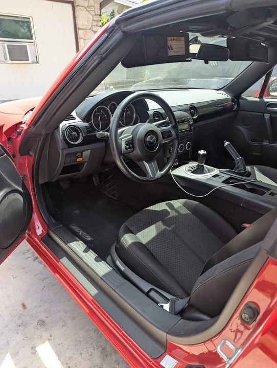 2006 Mazda NC MX-5 Miata - Image 8 of 19