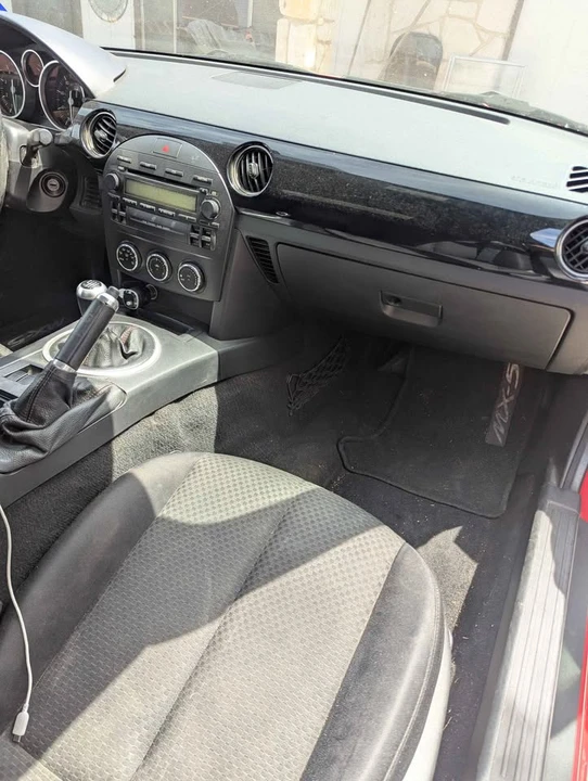 2006 Mazda NC MX-5 Miata - Image 2 of 19