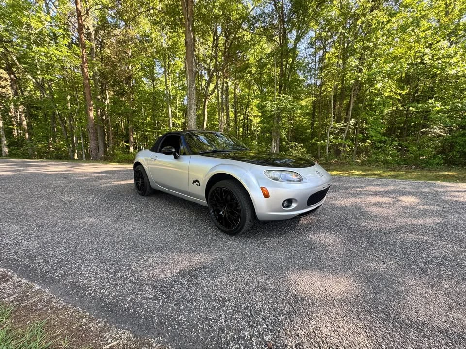 2006 Mazda NC MX-5 Miata - Image 17 of 21