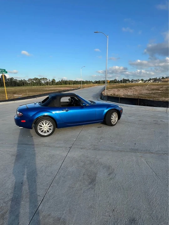 2006 Mazda NC MX-5 Miata - Image 8 of 12