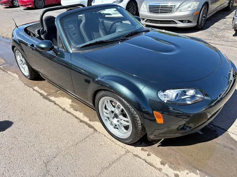 2006 Mazda MX-5 Sport Convertible 2D