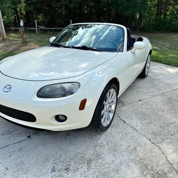2006 Mazda MX-5 Sport Convertible 2D