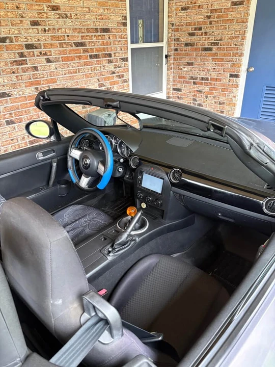 2006 Mazda NC MX-5 Miata - Image 3 of 4
