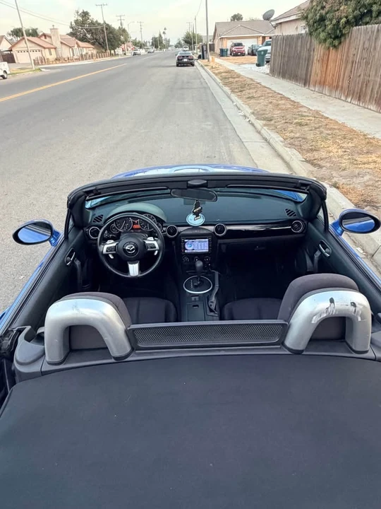 2006 Mazda NC MX-5 Miata - Image 17 of 20