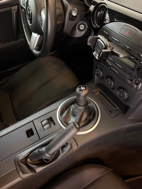 2006 Mazda NC MX-5 Miata - Image 5 of 9