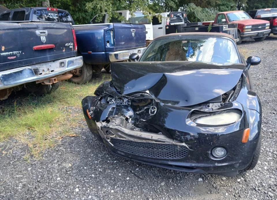 2006 Mazda NC MX-5 Miata - Image 8 of 11