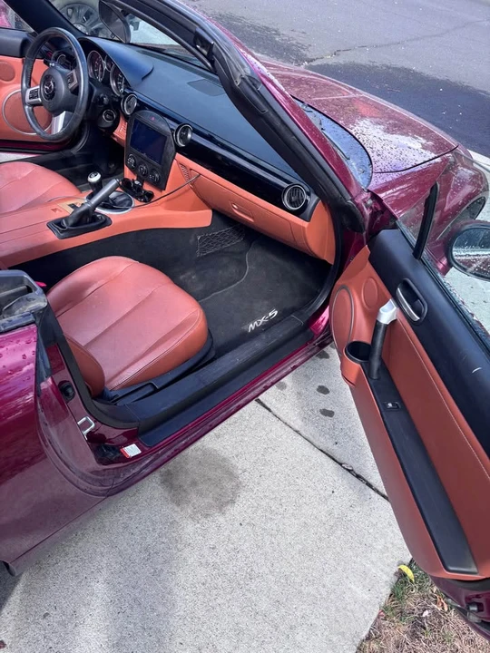 2006 Mazda NC MX-5 Miata - Image 8 of 9