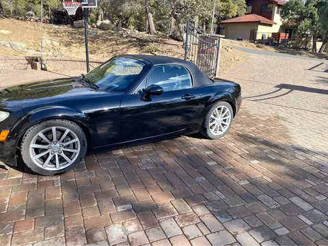 2006 Mazda MX-5 Sport Convertible 2D