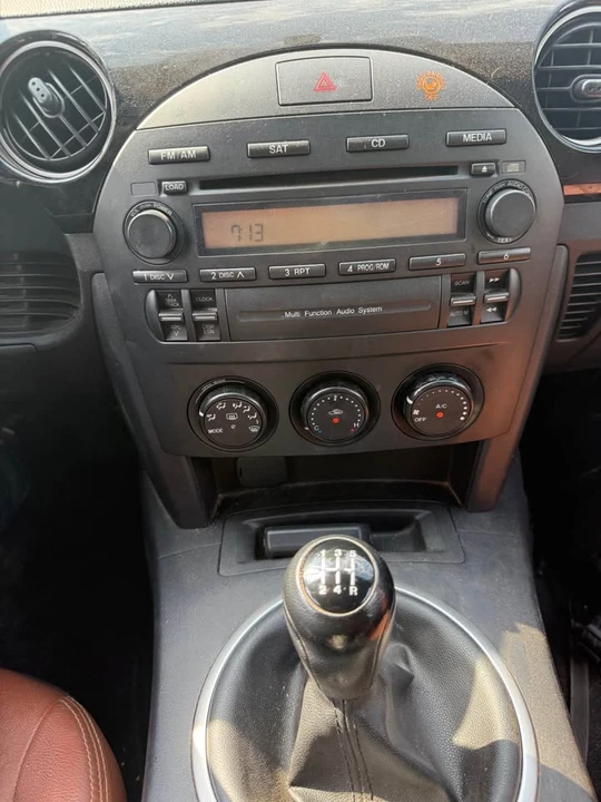 2006 Mazda NC MX-5 Miata - Image 16 of 18