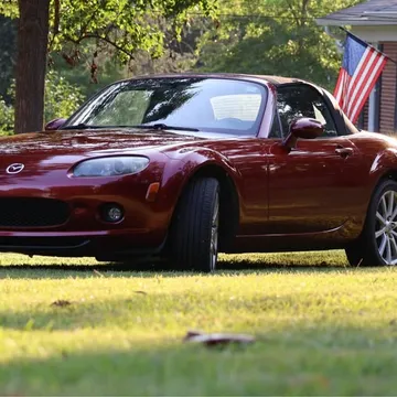 2006 Mazda MX-5 Touring Convertible 2D