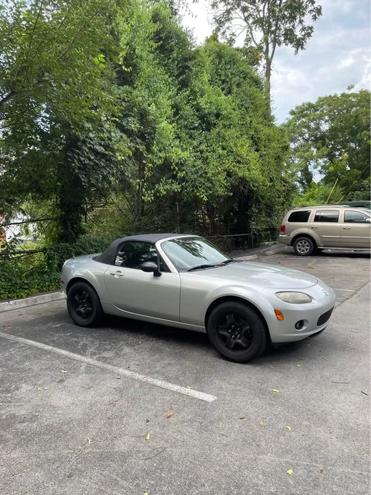 2006 Mazda NC MX-5 Miata - Image 4 of 6