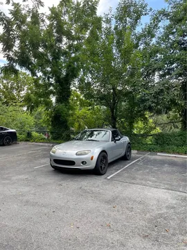 2006 Mazda MX-5 Touring Convertible 2D
