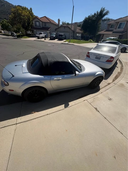2006 Mazda NC MX-5 Miata - Image 4 of 12