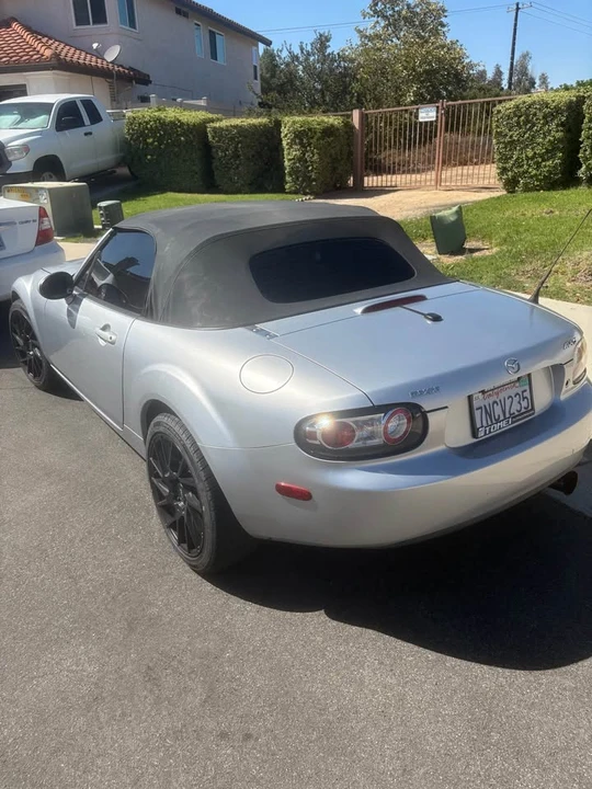 2006 Mazda NC MX-5 Miata - Image 5 of 12