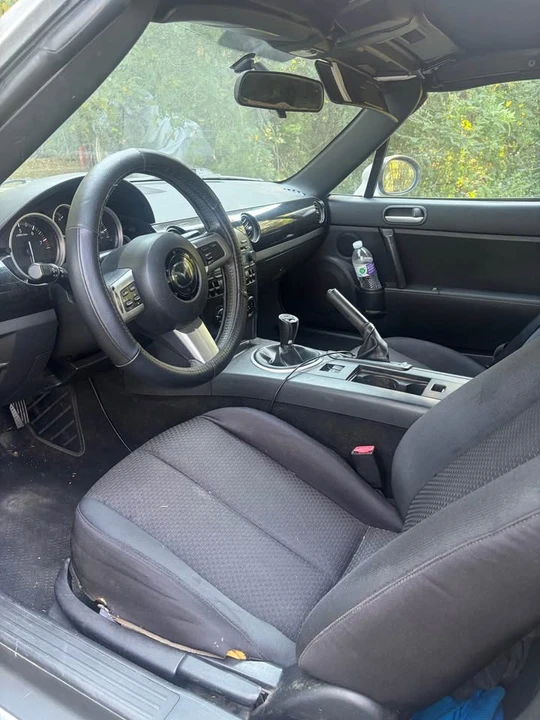 2006 Mazda NC MX-5 Miata - Image 3 of 4