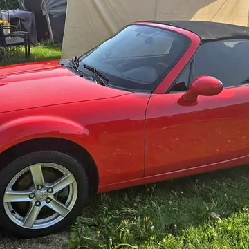 2006 Mazda MX-5 Miata Decapotable